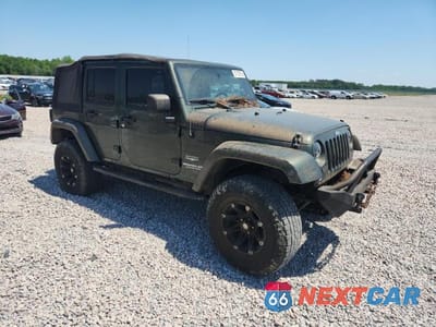Czwarte zdjęcie samochodu z boku: 2008 JEEP WRANGLER UNLIMITED SAHARA VIN:1J8GA591X8L576346 - miniatura
