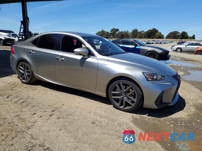 Czwarte zdjęcie samochodu z boku: 2017 LEXUS IS 350 VIN:JTHBE1D21H5030116 - miniatura