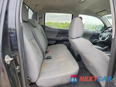 Zdjęcie 10 z 12 samochodu: 2018 TOYOTA TACOMA SR5 V6 VIN:3TMAZ5CN4JM059307 - miniatura