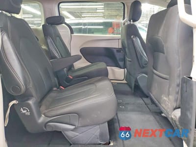 Zdjęcie 11 z 14 samochodu: 2023 CHRYSLER VOYAGER LX VIN:2C4RC1CG0PR511298 - miniatura