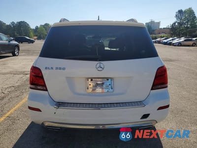Zdjęcie 6 z 12 samochodu: 2013 MERCEDES-BENZ GLK 350 VIN:WDCGG5HB5DG079069 - miniatura