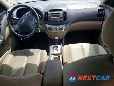 Zdjęcie 8 z 11 samochodu: 2010 HYUNDAI ELANTRA GLS VIN:KMHDU4AD2AU862088 - miniatura