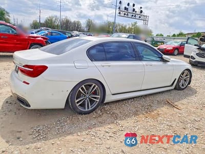 Trzecie zdjęcie samochodu z tyłu: 2017 BMW 740 XI VIN:WBA7E4C52HGU99527 - miniatura