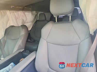 Zdjęcie 10 z 13 samochodu: 2025 TOYOTA SIENNA XLE 7-PASSENGER VIN:5TDYSKFCXSS211443 - miniatura