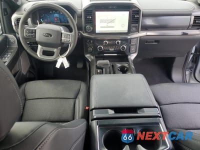 Zdjęcie 8 z 12 samochodu: 2025 FORD F150 LARIAT VIN:1FTFW5L85SKF05028 - miniatura