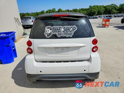Zdjęcie 6 z 13 samochodu: 2013 SMART FORTWO PURE VIN:WMEEJ3BA8DK666805 - miniatura
