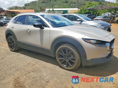 Czwarte zdjęcie samochodu z boku: 2024 MAZDA CX-30 SELECT VIN:3MVDMBBM2RM651866 - miniatura