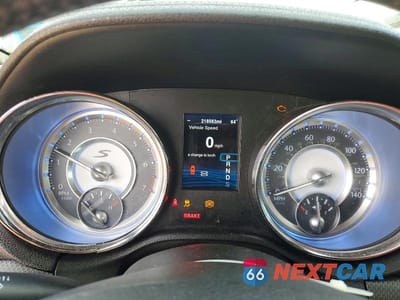 Zdjęcie 9 z 12 samochodu: 2014 CHRYSLER 300 S VIN:2C3CCABG8EH125145 - miniatura