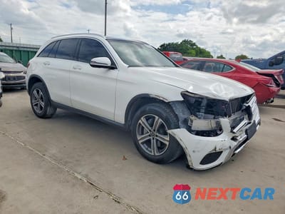 Czwarte zdjęcie samochodu z boku: 2018 MERCEDES-BENZ GLC 300 VIN:WDC0G4JB8JV022264 - miniatura