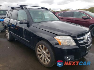 Czwarte zdjęcie samochodu z boku: 2012 MERCEDES-BENZ GLK 350 4MATIC VIN:WDCGG8HB1CF883570 - miniatura