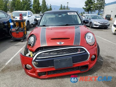 Piąte zdjęcie samochodu w środku: 2015 MINI COOPER S VIN:WMWXP7C56F2A40381 - miniatura