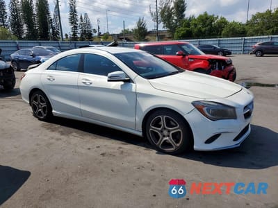 Czwarte zdjęcie samochodu z boku: 2014 MERCEDES-BENZ CLA 250 VIN:WDDSJ4EB8EN063919 - miniatura