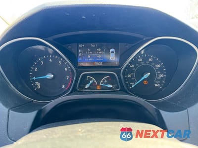 Zdjęcie 8 z 10 samochodu: 2018 FORD FOCUS SEL VIN:1FADP3M28JL225816 - miniatura
