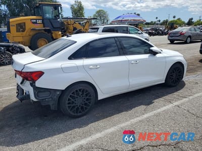 Trzecie zdjęcie samochodu z tyłu: 2023 AUDI A3 PREMIUM VIN:WAUAUDGY0PA085290 - miniatura
