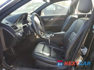 Zdjęcie 7 z 12 samochodu: 2011 MERCEDES-BENZ C 300 4MATIC VIN:WDDGF8BB3BR136086 - miniatura