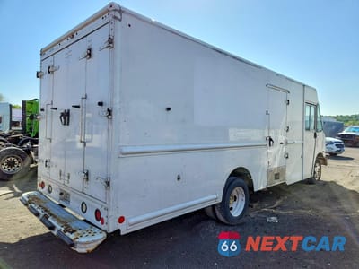 Trzecie zdjęcie samochodu z tyłu: 2015 FORD F59 DELIVERY TRUCK VIN:1F65F5KYXF0A02967 - miniatura