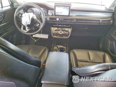 Zdjęcie 8 z 12 samochodu: 2021 LINCOLN CORSAIR VIN:5LMCJ1C90MUL02065 - miniatura