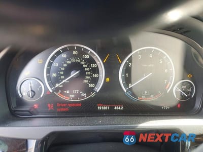 Zdjęcie 9 z 13 samochodu: 2014 BMW X5 XDRIVE35I VIN:5UXKR0C51E0K47622 - miniatura