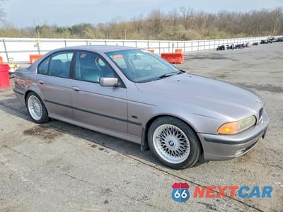 Czwarte zdjęcie samochodu z boku: 1999 BMW 528 I AUTOMATIC VIN:WBADM6343XGU03797 - miniatura