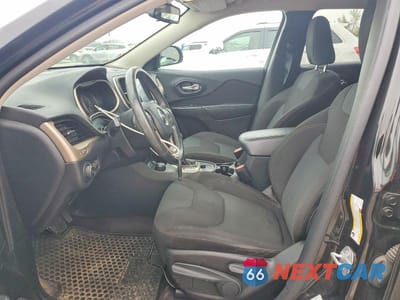 Zdjęcie 7 z 13 samochodu: 2016 JEEP CHEROKEE LATITUDE VIN:1C4PJMCS6GW259941 - miniatura