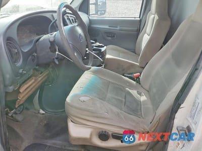 Zdjęcie 7 z 13 samochodu: 2006 FORD E350 BOX TRUCK VIN:1FDSE35L96DA14667 - miniatura