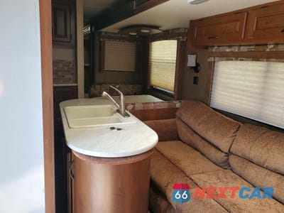 Zdjęcie 6 z 10 samochodu: 2015 JAYCO JAY FLIGHT CAMPER VIN:1UJBJ0BT7F1TY0101 - miniatura