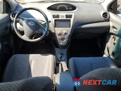Zdjęcie 8 z 12 samochodu: 2008 TOYOTA YARIS BASE VIN:JTDBT923881209679 - miniatura