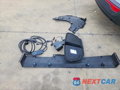 Zdjęcie 13 z 14 samochodu: 2022 VOLVO XC40 P8 RECHARGE PLUS VIN:YV4ED3UR5N2762365 - miniatura