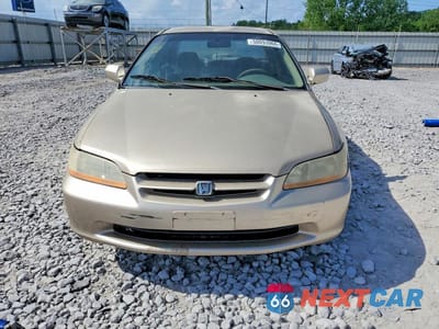 Piąte zdjęcie samochodu w środku: 2000 HONDA ACCORD VIN:1HGCG567XYA073829 - miniatura