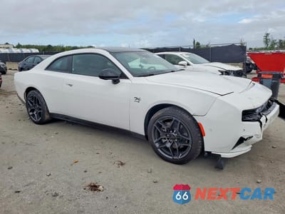 Czwarte zdjęcie samochodu z boku: 2024 DODGE CHARGER DAYTONA R VIN:2C3CDBCK6RR208398 - miniatura