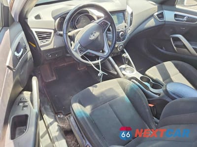 Zdjęcie 8 z 12 samochodu: 2017 HYUNDAI VELOSTER VALUE EDITION VIN:KMHTC6AD7HU320554 - miniatura