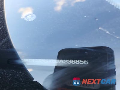 Zdjęcie 12 z 12 samochodu: 2018 JAGUAR F-PACE PREMIUM VIN:SADCJ2GX8JA236856 - miniatura