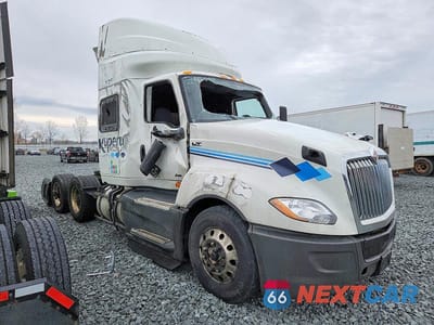 Zdjęcie 9 z 10 samochodu: 2021 INTERNATIONAL LT625 SEMI TRUCK VIN:3HSDZTZR4MN453374 - miniatura