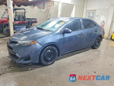 2017 TOYOTA COROLLA LE 5YFBURHE0HP678606 - główne zdjęcie licytacji z USA - miniatura