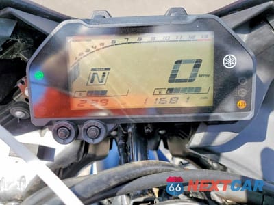 Zdjęcie 7 z 9 samochodu: 2023 YAMAHA YZFR3 A VIN:MH3RH18Y3PK013647 - miniatura