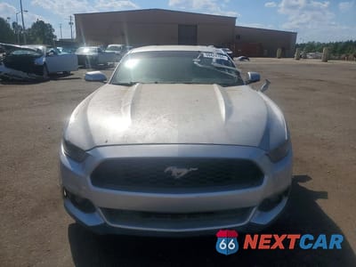 Piąte zdjęcie samochodu w środku: 2015 FORD MUSTANG VIN:1FA6P8AMXF5365969 - miniatura