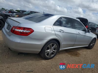 Trzecie zdjęcie samochodu z tyłu: 2010 MERCEDES-BENZ E 350 VIN:WDDHF5GB9AA218137 - miniatura