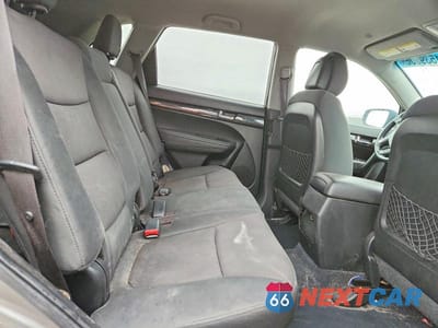 Zdjęcie 11 z 13 samochodu: 2011 KIA SORENTO LX VIN:5XYKTDA28BG151785 - miniatura