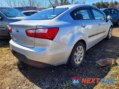 Czwarte zdjęcie samochodu z boku: 2013 KIA RIO LX VIN:KNADM4A35D6238481 - miniatura