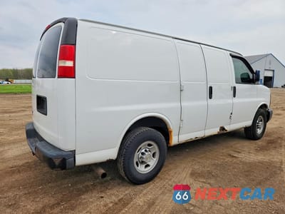 Trzecie zdjęcie samochodu z tyłu: 2014 CHEVROLET EXPRESS G2500 UTILITY / SERVICE VAN VIN:1GCWGFBA1E1101788 - miniatura