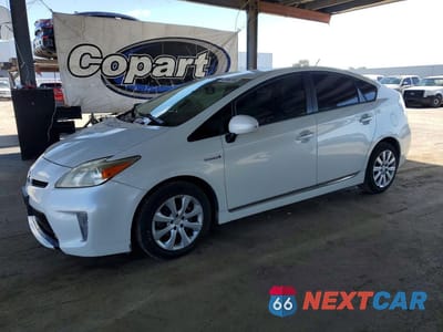 2012 TOYOTA PRIUS FOUR JTDKN3DU8C1534337 - główne zdjęcie licytacji z USA - miniatura