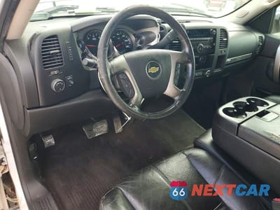 Zdjęcie 8 z 12 samochodu: 2013 CHEVROLET SILVERADO C1500 LT VIN:1GCRCSE03DZ192213 - miniatura
