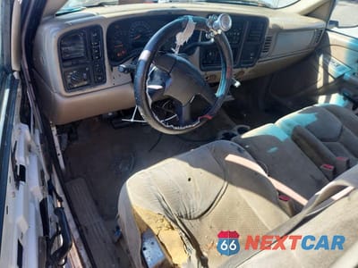 Zdjęcie 8 z 12 samochodu: 2003 CHEVROLET SILVERADO K2500 HEAVY DUTY VIN:1GCHK29173E309721 - miniatura