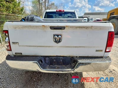 Zdjęcie 10 z 12 samochodu: 2013 RAM 1500 VIN:3C6JR6EP0DG502714 - miniatura