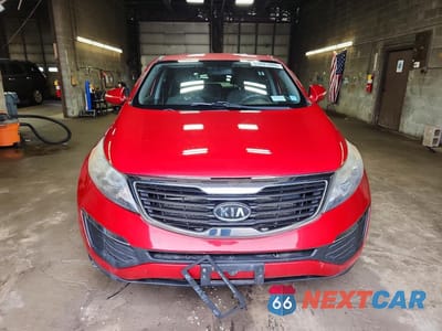 Piąte zdjęcie samochodu w środku: 2011 KIA SPORTAGE LX VIN:KNDPB3A20B7061420 - miniatura