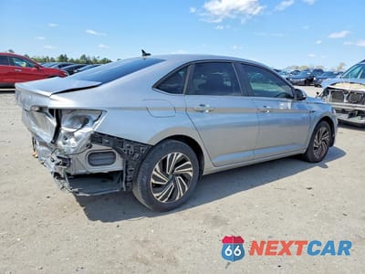Trzecie zdjęcie samochodu z tyłu: 2020 VOLKSWAGEN JETTA SEL PREMIUM VIN:3VWGB7BU2LM072219 - miniatura
