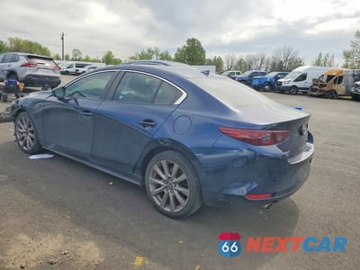 Drugie zdjęcie samochodu z przodu: 2020 MAZDA 3 PREFERRED VIN:3MZBPBDMXLM118438 - miniatura