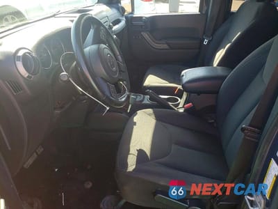 Zdjęcie 7 z 13 samochodu: 2016 JEEP WRANGLER UNLIMITED SPORT VIN:1C4BJWDG2GL253149 - miniatura