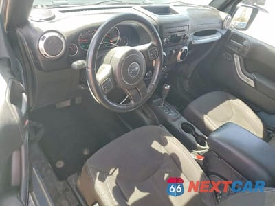 Zdjęcie 8 z 14 samochodu: 2015 JEEP WRANGLER SAHARA VIN:1C4AJWBG2FL620497 - miniatura