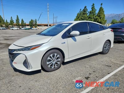 2020 TOYOTA PRIUS PRIME LE JTDKARFP4L3142336 - główne zdjęcie licytacji z USA - miniatura